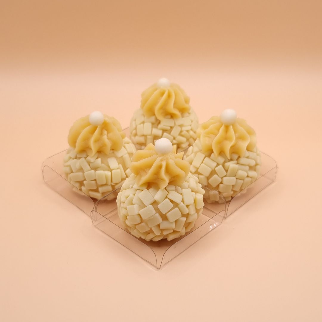 xr:d:DAFim9V9ArQ:4,j:46928930827,t:23051111 Brigadeiro branco - Imagem 1